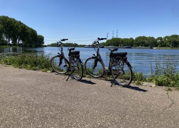 Vespa scooter verhuur, scooter huren, elektrische fiets huren, fiets verhuur, e-bike huren, Limburg